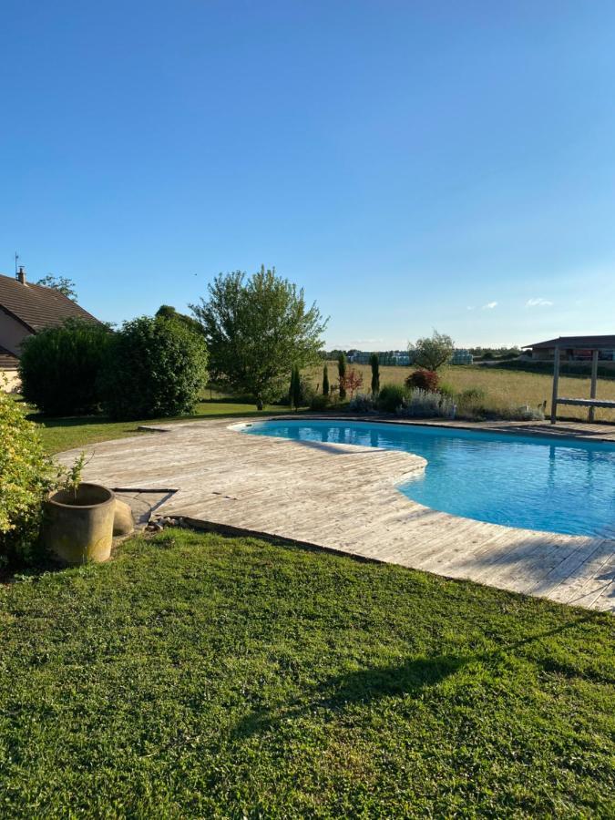 Agreable Chambre D'Hote Calme Avec Piscine Souvans 외부 사진