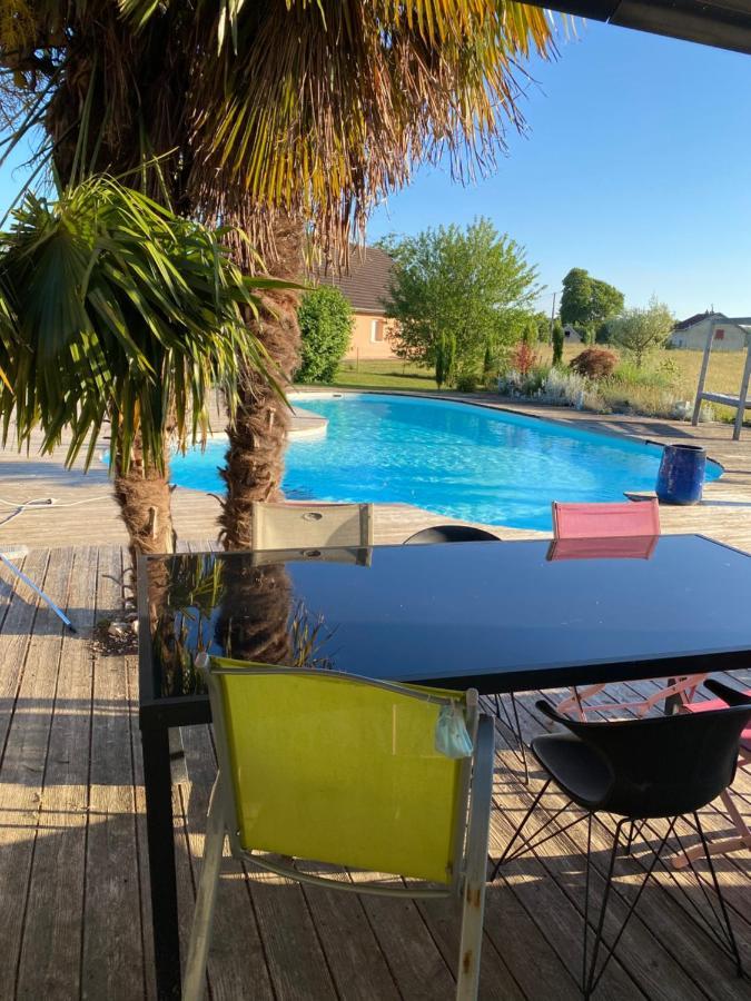 Agreable Chambre D'Hote Calme Avec Piscine Souvans 외부 사진